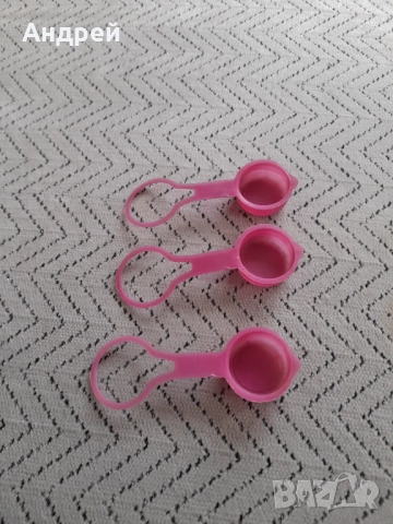 Стари пластмасови капачки,тапи, снимка 3 - Колекции - 52977710