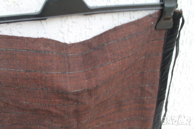 Нова вълнена бродирана престилка, снимка 3 - Антикварни и старинни предмети - 40157632