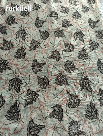 тревира , снимка 2 - Платове и дамаски - 52882764