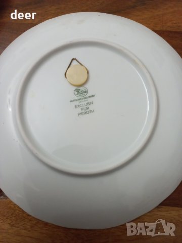Порцеланова чиния  за стена, снимка 3 - Чинии - 43288362