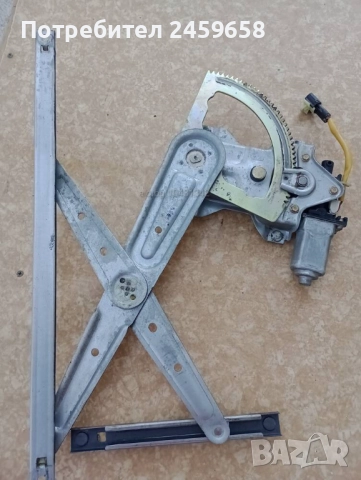 Стъклоповдигач за предна лява врата за Киа Соренто 2.5 CRD - 140 к.с., снимка 2 - Части - 52036972