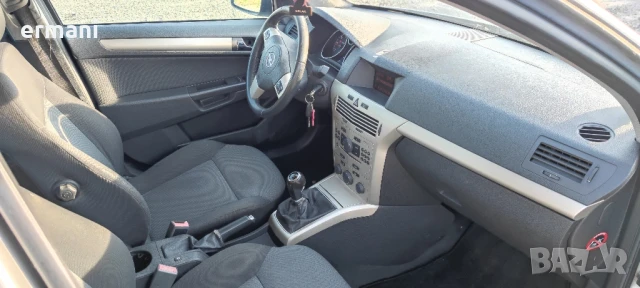 Опел Астра 1.9 101 к.с., снимка 8 - Автомобили и джипове - 50581004