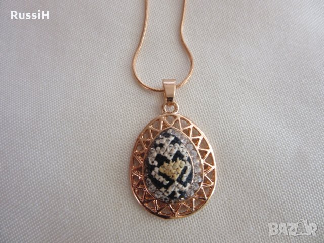 Ръчно бродирани официални бижута колие и обеци с мотиви от българска шевица, снимка 4 - Бижутерийни комплекти - 27577596