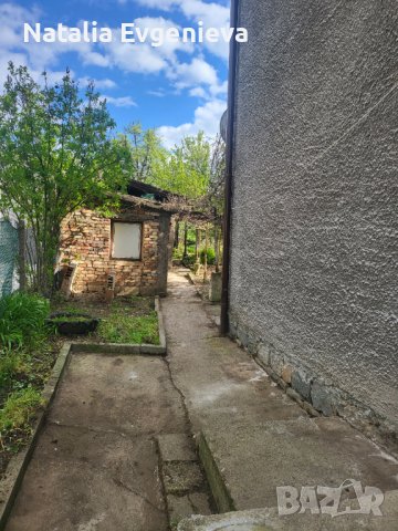 Двуетажна къща, с Драгичево , снимка 5 - Къщи - 43882025