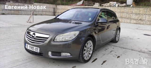 Продавам Опел Инсигния 2011 с автоматична скоростна кутия., снимка 2 - Автомобили и джипове - 52973150