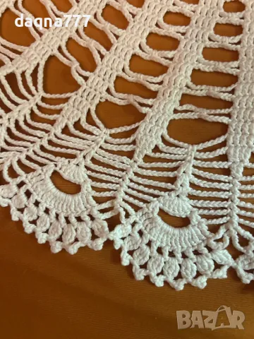 Ръчно плетена покривка/ сафка за маса, снимка 6 - Декорация за дома - 49415582