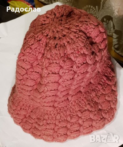 Дебела топла зимна шапка плетена 