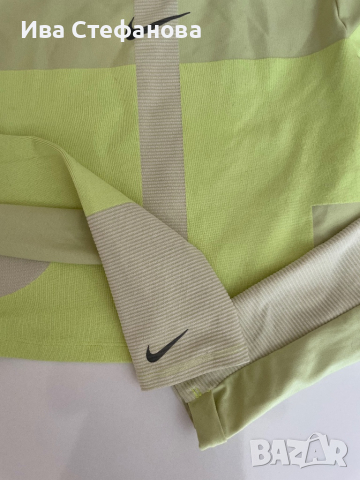 Неонова зелена еластична спортна блуза топ Nike Найк , снимка 3 - Спортни екипи - 44909869