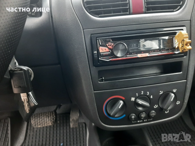 Лек автомобил, снимка 8 - Автомобили и джипове - 52288917