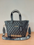 Moschino дамска чанта лукс код 227, снимка 1 - Чанти - 36481873