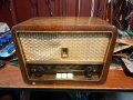 Продава се малко странно дървено радио, снимка 1