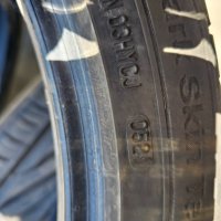 Продавам гуми 225/45r 19 , снимка 2 - Гуми и джанти - 40555730