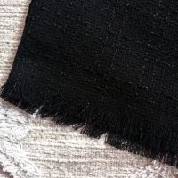 Бутикова букле пола в черно с лъскава нишка , снимка 2 - Поли - 43852423