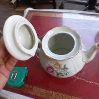 Български порцеланов чайник , снимка 4 - Антикварни и старинни предмети - 38144749