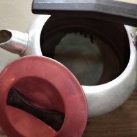 Стар чайник, снимка 2 - Антикварни и старинни предмети - 39297101