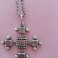 Синджир с кръст, снимка 1 - Колиета, медальони, синджири - 35532584