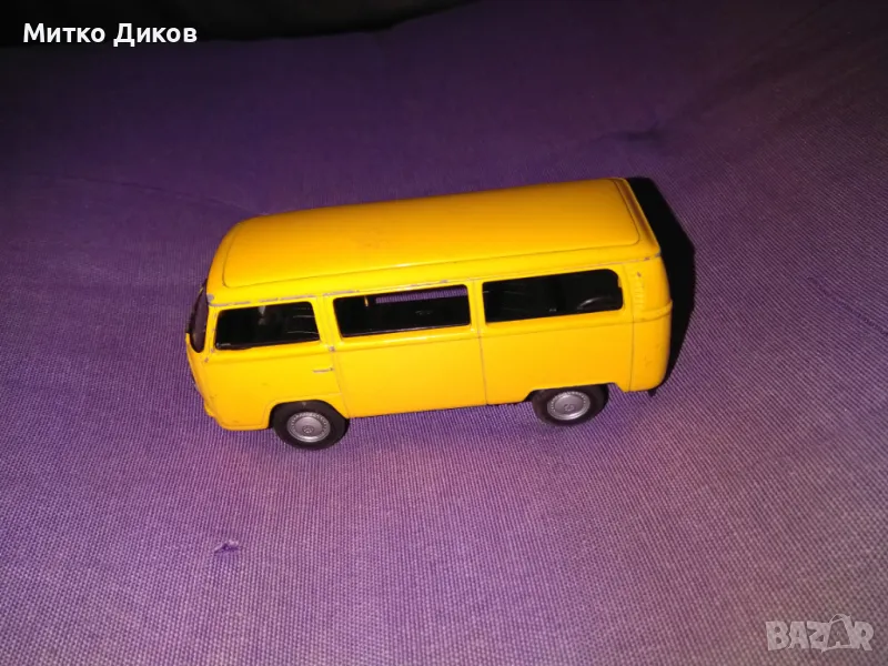 Метален детски автобус винтидж марков на Welly 1:43, снимка 1