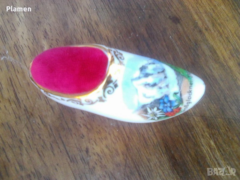 Стар германски игленик порцеланова обувка, снимка 1