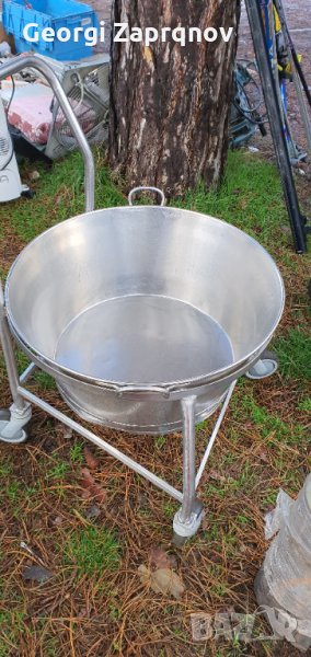 Неръждаем съд на количка, снимка 1