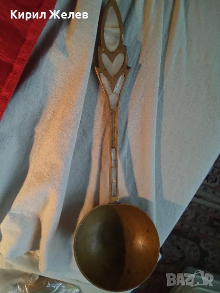 СТАР ОГРОМЕН БРОНЗОВ ЧЕРПАК / ЛЪЖИЦА РЪЧНО ИНКРУСТИРАН със СЕДЕФ - ЧАСТ от РЕТРО КОМПЛЕКТ 45591, снимка 1