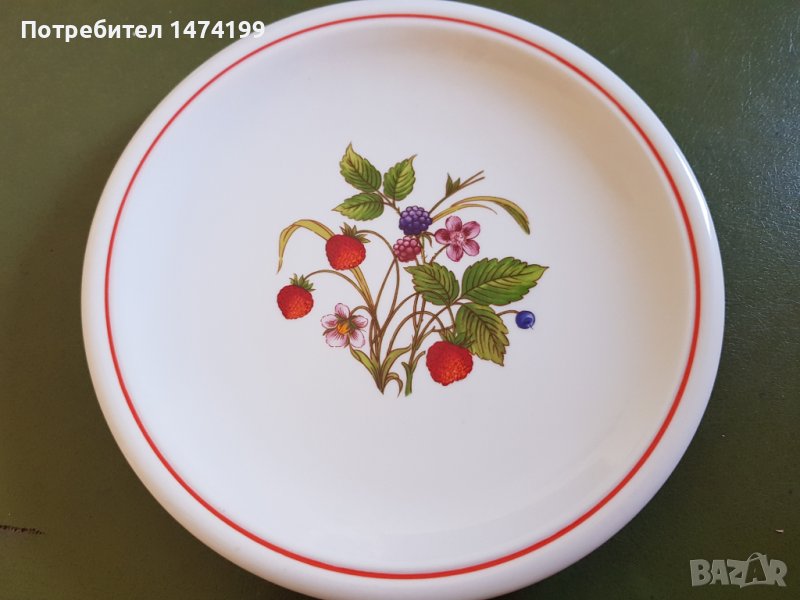 Сервиз за хранене с декор ягодки-Италия, снимка 1