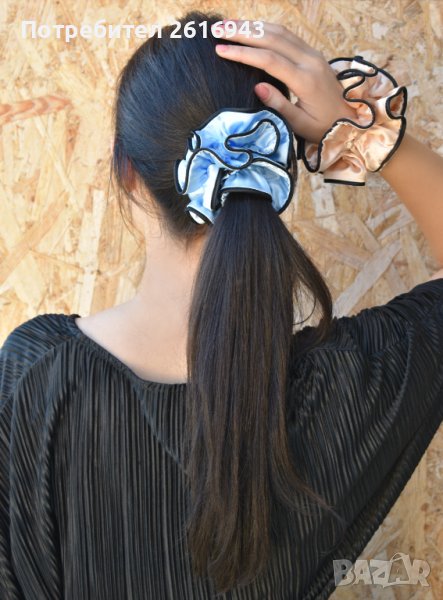 Сатенено скрънчи "РОЗА" с уникален дизайн в синьо, снимка 1