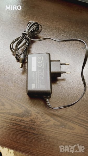 Адаптер 12 V 1,5A, снимка 1