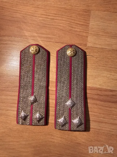 Чифт военни пагони -  ,,,СТАРШИ ЛЕЙТЕНАНТ Българска Народна Армия от 80те  армейски, снимка 1
