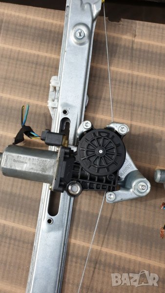 2 бр. ел. моторчета и водачи за БМВ Е46 , снимка 1