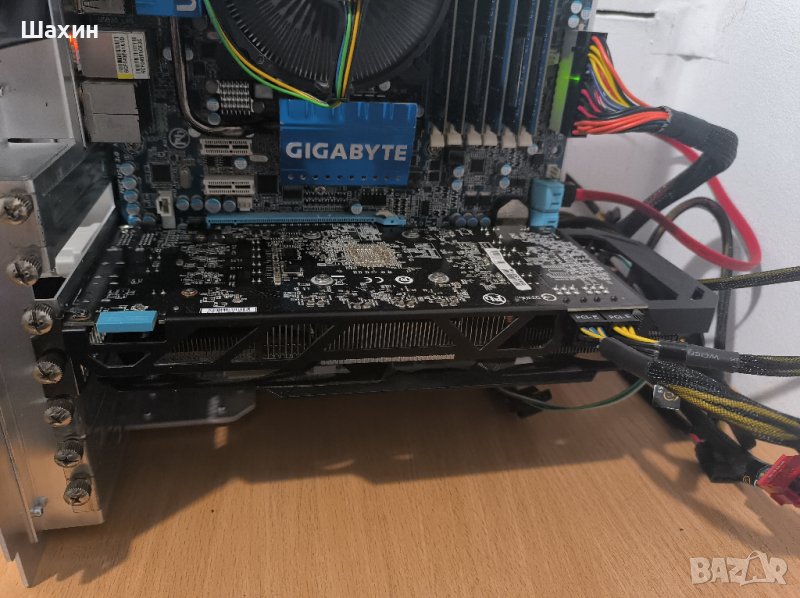 Видео карта Gigabyte R9 270x windforce 3x OC, снимка 1