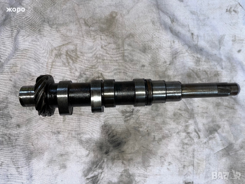 Разпределителен вал за Урал  м72 , снимка 1