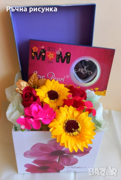кутия колие истинска речна перла и декорация сапунени цветя в кутия , снимка 1