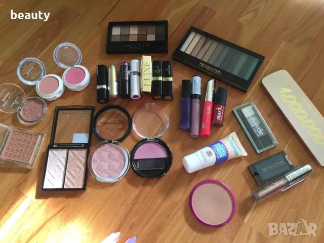 Лот гримове 