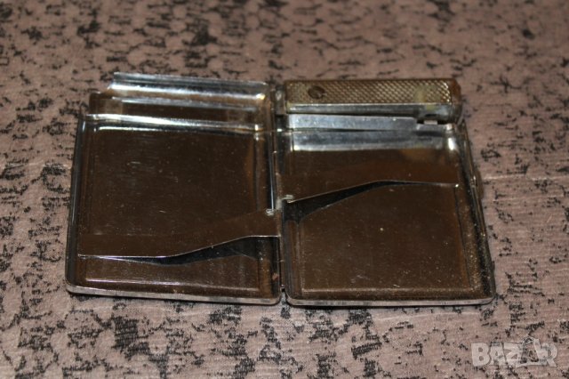 стара метална табакера, снимка 2 - Антикварни и старинни предмети - 38274524