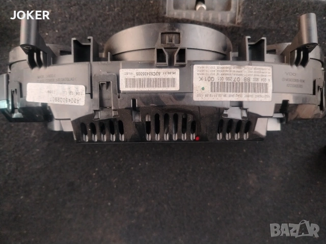 Mercedes C-Class W203 CDI табло автоматик VDO (mph), снимка 2 - Части - 53286569