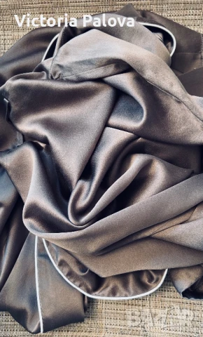 Много скъп пижамен халат LILY SILK унисекс, снимка 16 - Пижами - 50579195