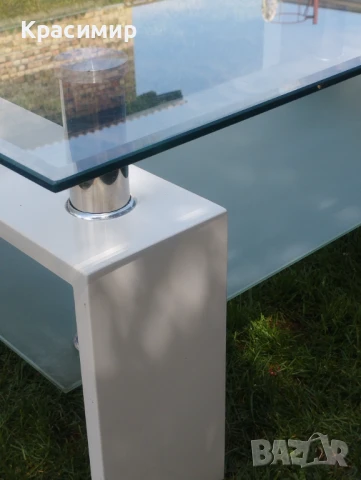 Маса от закалено фасетирано стъкло и неръждаем метал. Изключително сигурна и стабилна. , снимка 7 - Маси - 51393073