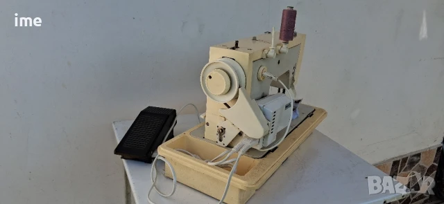 Шевна машина НОМЕР 09. Veritas. Ревизирана. Работеща с мостра на някой видове на..., снимка 2 - Шевни машини - 50890133