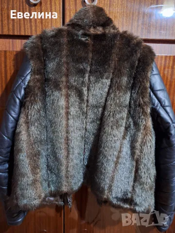 Палто с кожени ръкави , снимка 2 - Палта, манта - 48260477