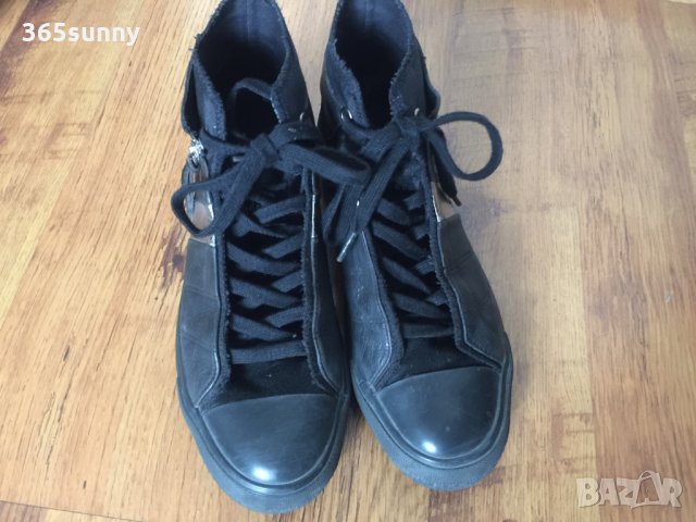 Боти Guess 42 номер, снимка 2 - Мъжки боти - 27038886