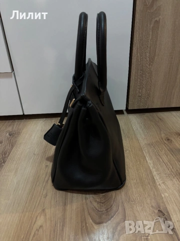 Дамска чанта, снимка 4 - Чанти - 53291820