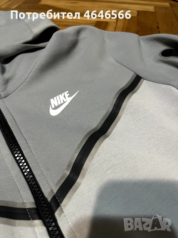 Nike tech fleece Суичър с цип, снимка 2 - Спортни дрехи, екипи - 53223421