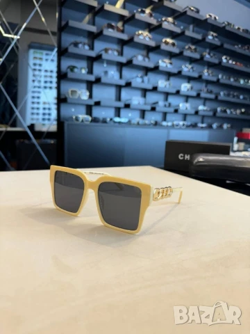 очила с черен обикновен калъф и ув защита chanel christian dior , снимка 11 - Слънчеви и диоптрични очила - 51118577