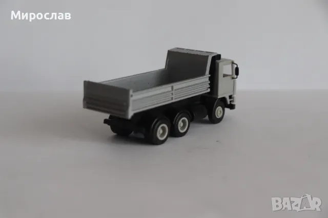 HERPA 1:87 H0 VOLVO САМОСВАЛ КАМИОН TIR МОДЕЛ ВЛЕКАЧ, снимка 5 - Колекции - 49391824