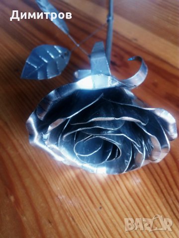Роза от метал, снимка 2 - Изкуствени цветя - 27498380