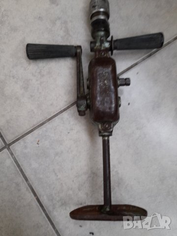 Ретро ръчна дрелка
