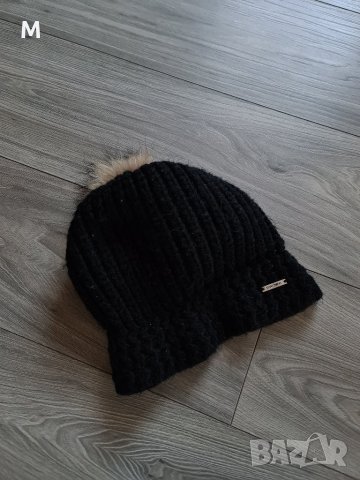 Дамска зимна черна шапка с естествен косъм на GROPPA, снимка 4 - Шапки - 43943022