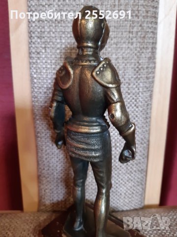 Статуетка , снимка 6 - Антикварни и старинни предмети - 28916784