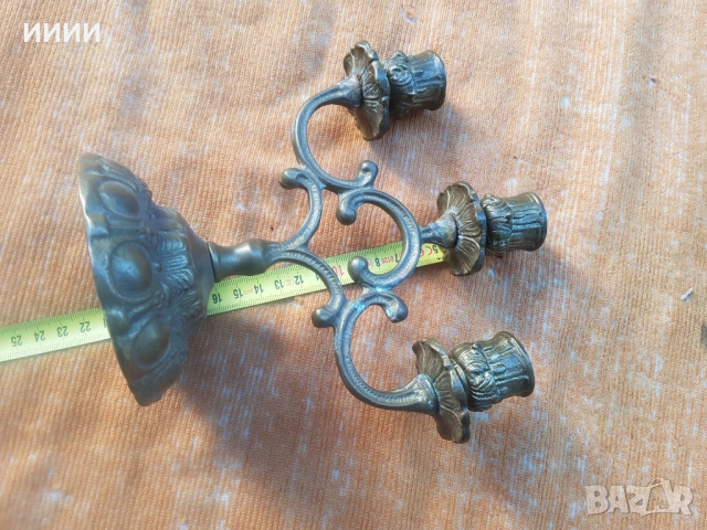 Бронзов свещник тройка, снимка 4 - Антикварни и старинни предмети - 53261045
