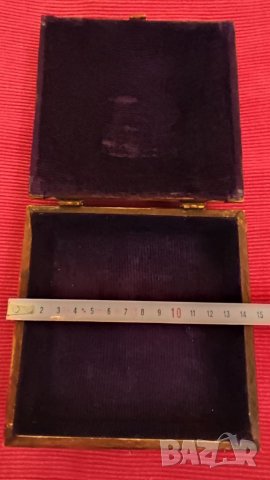 Голяма кутия за бижута от кост и месинг. , снимка 14 - Колекции - 38798851